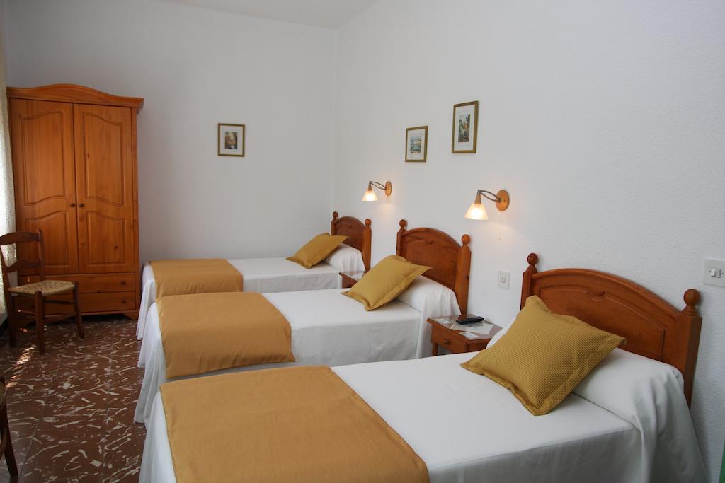 Hotel Sol Бенікарло Номер фото