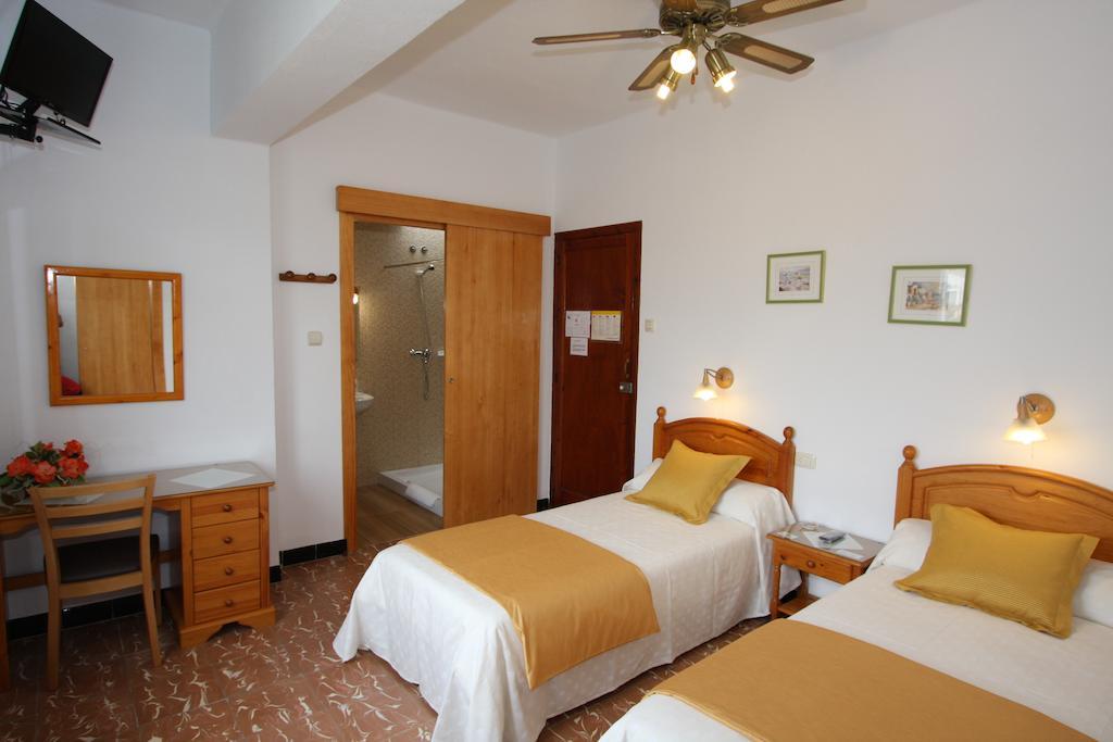 Hotel Sol Бенікарло Номер фото